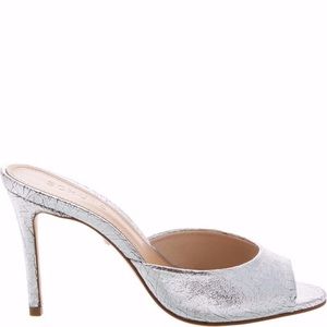 Schutz Liz Mule in Prata Size 5.5